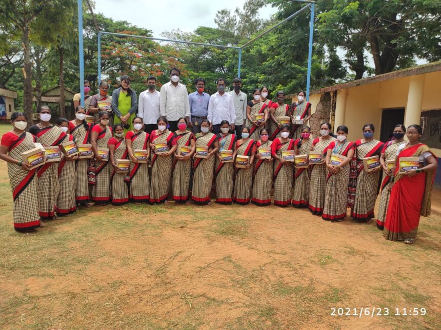 ದೇಶಪಾಂಡೆ ರುಡ್ ಸೆಟಿಯಿಂದ ಮೆಡಿಕಲ್ ಸೆಫ್ಟಿ ಕಿಟ್ ವಿತರಣೆ..!