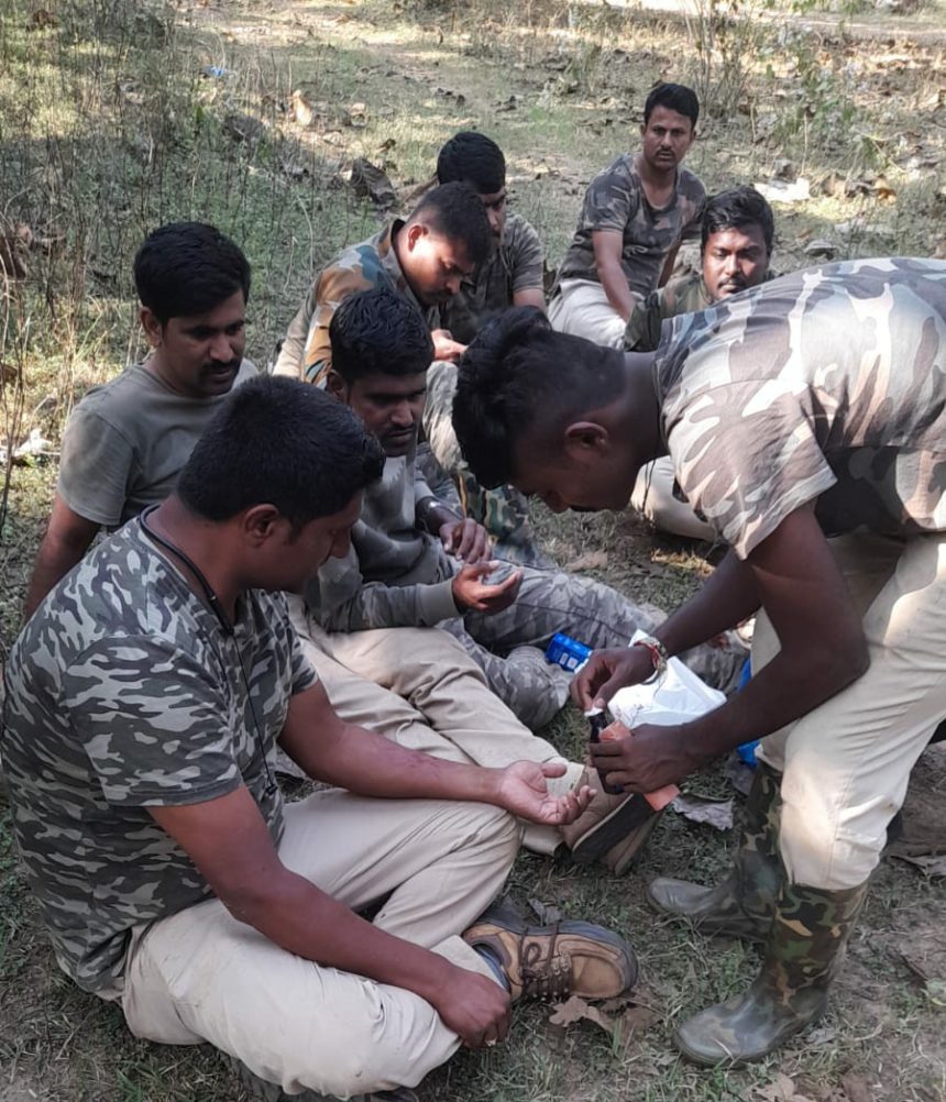 ಕಲಘಟಗಿ ತಂಬೂರು ಕಾಡಿನಲ್ಲಿ ಅರಣ್ಯ ಅಧಿಕಾರಿ, ಸಿಬ್ಬಂದಿಗಳ ಮೇಲೆ ಕಾಡಾನೆ ದಾಳಿ, ಹಲವರಿಗೆ ಗಾಯ..!