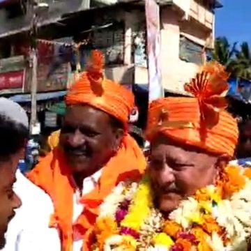 ಕಾಂಗ್ರೆಸ್ ಸೇರಿ ನಂತರ ಮೊದಲ ಬಾರಿಗೆ ಮುಂಡಗೋಡಿಗೆ ಬಂದ ವಿ.ಎಸ್.ಪಾಟೀಲ್, ಕಾಂಗ್ರೆಸ್ಸಿಗರು, ಅಭಿಮಾನಿಗಳ ಸಂಭ್ರಮ..!