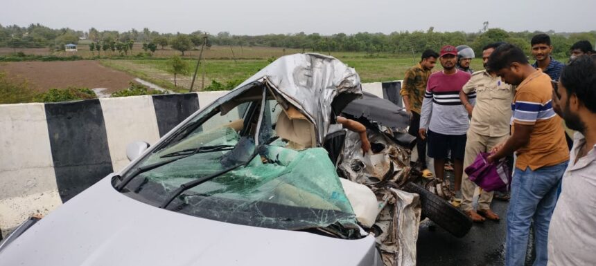 ಬಂಕಾಪುರ ಬಳಿ ಲಾರಿ, ಕಾರು ಮುಖಾಮುಕಿ ಡಿಕ್ಕಿ, ಮೆಡಿಕಲ್ ವಿದ್ಯಾರ್ಥಿ ಸ್ಥಳದಲ್ಲೇ ಸಾವು..!