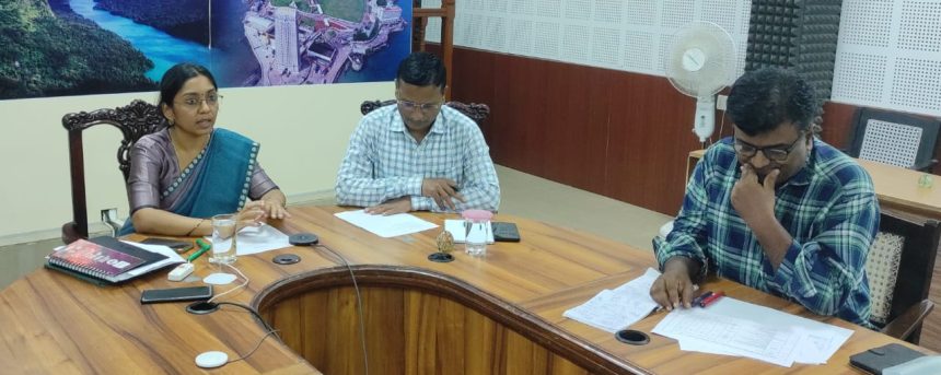ಮಳೆಗಾಲದಲ್ಲಿ ಅವಘಡಗಳಾಗದಂತೆ ಎಚ್ಚರ ವಹಿಸಿ : ಜಿಲ್ಲಾಧಿಕಾರಿ ಲಕ್ಷ್ಮೀಪ್ರಿಯ ಖಡಕ್ ಸೂಚನೆ..!