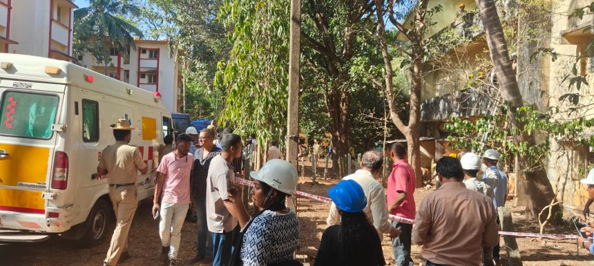 ಕಾರವಾರದಲ್ಲಿ ವೈಮಾನಿಕ ದಾಳಿ, ಸಾವಿರಾರು ಮಂದಿಯ ರಕ್ಷಣೆ..!  ಬಾಂಬ್ ದಾಳಿ, 37 ಜನ ಬಚಾವ್..!!