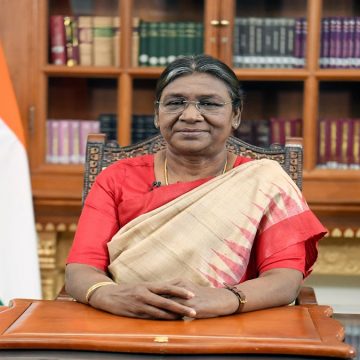 ‘ಮಸೂದೆಗೆ ಅಂಕಿತ ಹಾಕಲು ರಾಷ್ಟ್ರಪತಿ, ರಾಜ್ಯಪಾಲರಿಗೆ ಸುಪ್ರೀಂ ಕೋರ್ಟ್ ಗಡುವು ವಿಧಿಸಬಹುದೇ ? ಸುಪ್ರೀಂ ಕೋರ್ಟಿಗೆ ರಾಷ್ಟ್ರಪತಿ ಮುರ್ಮು 14 ಪ್ರಶ್ನೆ..!