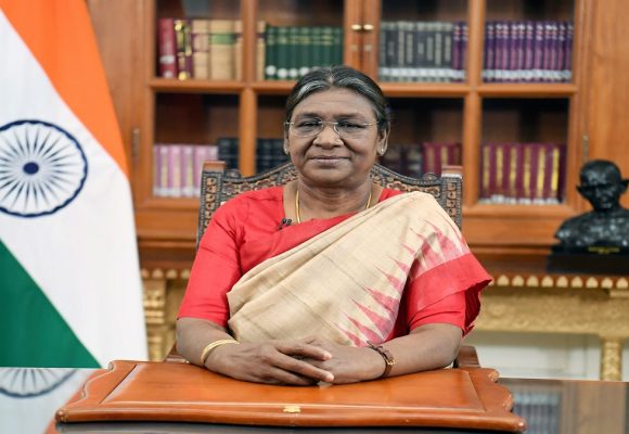 ‘ಮಸೂದೆಗೆ ಅಂಕಿತ ಹಾಕಲು ರಾಷ್ಟ್ರಪತಿ, ರಾಜ್ಯಪಾಲರಿಗೆ ಸುಪ್ರೀಂ ಕೋರ್ಟ್ ಗಡುವು ವಿಧಿಸಬಹುದೇ ? ಸುಪ್ರೀಂ ಕೋರ್ಟಿಗೆ ರಾಷ್ಟ್ರಪತಿ ಮುರ್ಮು 14 ಪ್ರಶ್ನೆ..!
