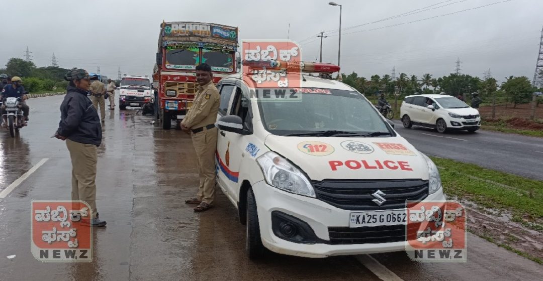 ಛತ್ರಿ ಹಿಡಿದು ಸ್ಕೂಟಿ ಚಲಾಯಿಸುತ್ತಿದ್ದ ವಿದ್ಯಾರ್ಥಿ ಲಾರಿಗೆ ಡಿಕ್ಕಿ, ದುರ್ಮರಣ