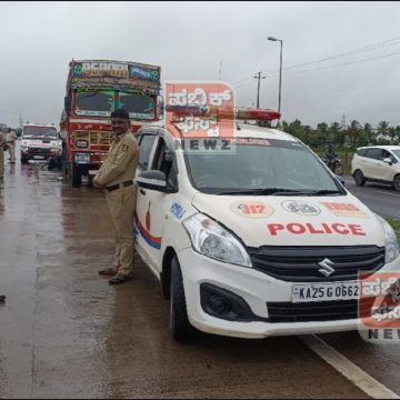 ಛತ್ರಿ ಹಿಡಿದು ಸ್ಕೂಟಿ ಚಲಾಯಿಸುತ್ತಿದ್ದ ವಿದ್ಯಾರ್ಥಿ ಲಾರಿಗೆ ಡಿಕ್ಕಿ, ದುರ್ಮರಣ
