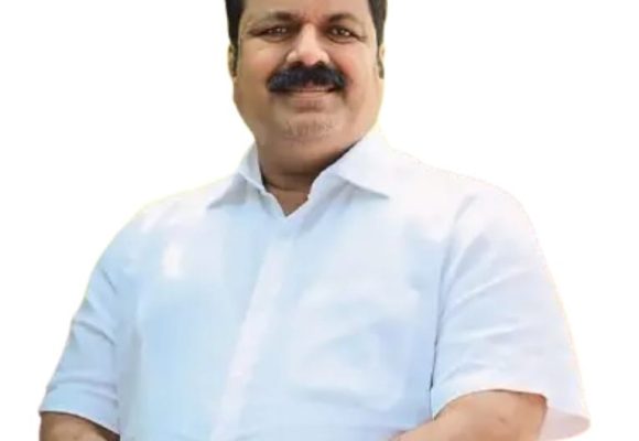 ಉಸ್ತುವಾರಿ ಸಚಿವ ಮಂಕಾಳು ವೈದ್ಯರಿಂದ ಮುರುಡೇಶ್ವರ ಗೃಹಕಚೇರಿಯಲ್ಲಿ ಜನತಾ ದರ್ಶನ..!