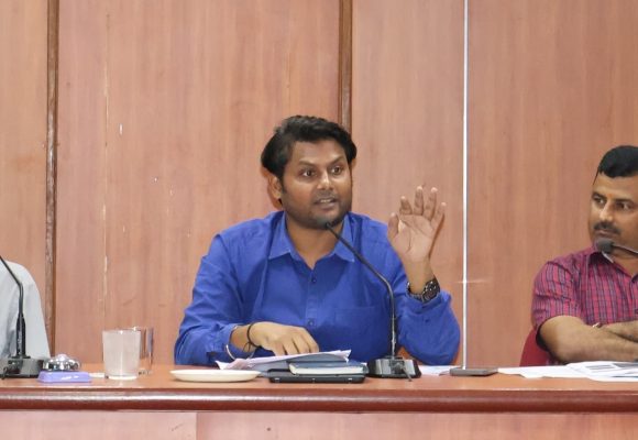 ಜಿಲ್ಲೆಯಲ್ಲಿ ಕುಡಿಯುವ ನೀರು ಕಾಮಗಾರಿಗಳನ್ನು ಶೀಘ್ರ ಮುಕ್ತಾಯಗೊಳಿಸಿ : ZP Ceo ಈಶ್ವರ ಕಾಂದೂ