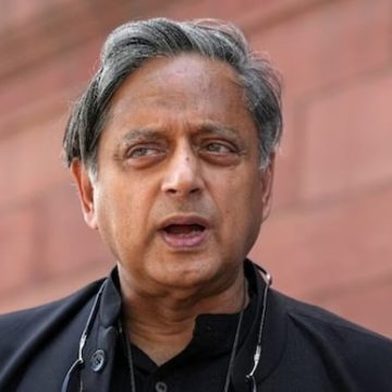 Shashi Taroor News: ಉಗ್ರ ಮುಖವಾಡ ಬಯಲು ಟೀಂನಲ್ಲಿ ಶಶಿ ತರೂರ್ ಗೆ ಸ್ಥಾನ, ಬಿಜೆಪಿ- ಕಾಂಗ್ರೆಸ್ ನಡುವೆ ಭಾರೀ ತಿಕ್ಕಾಟ..!