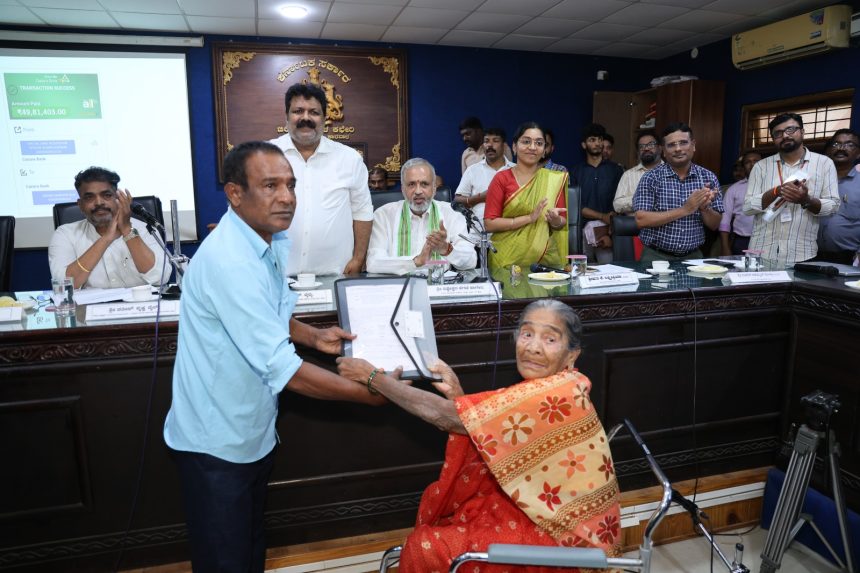 ಸೀ ಬರ್ಡ್ ಸಂತ್ರಸ್ಥರಿಗೆ 10.47 ಕೋಟಿ ಹೆಚ್ಚುವರಿ ಪರಿಹಾರ ವಿತರಿಸಿದ ಸಚಿವ ಮಂಕಾಳ ವೈದ್ಯ..!