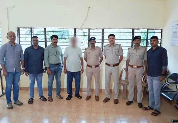 ಶಿರಸಿಯಲ್ಲಿ ಸೈಕಲ್ ಸವಾರನಿಗೆ ಡಿಕ್ಕಿ ಹೊಡೆದು, 33 ವರ್ಷದಿಂದ ತಲೆ ಮರೆಸಿಕೊಂಡಿದ್ದವ ಅಂದರ್ ಆದ..!