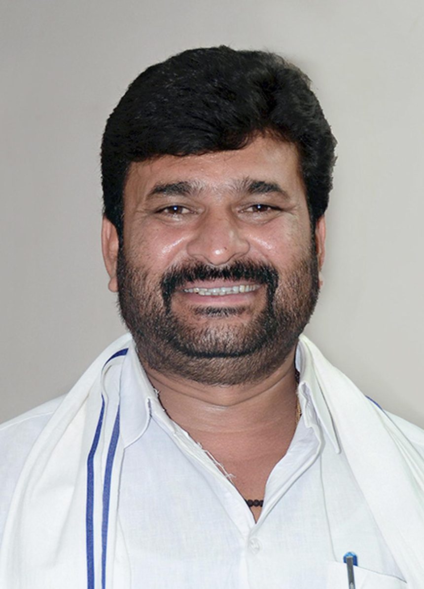 ಯೋಗೇಶ ಗೌಡ ಕೊಲೆ ಪ್ರಕರಣ : ಕೋರ್ಟಿಗೆ ಹಾಜರಾದ ಕಾಂಗ್ರೆಸ್ ಶಾಸಕ ವಿನಯ ಕುಲಕರ್ಣಿ ವಶಕ್ಕೆ ಪಡೆದ ಸಿಬಿಐ..!