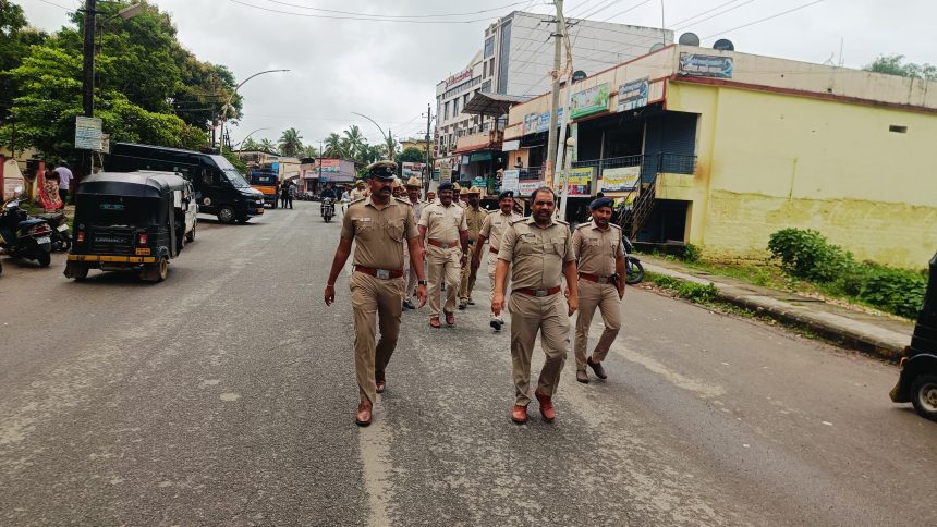 ಮೊಹರಂ ಹಿನ್ನೆಲೆ, ಮುಂಡಗೋಡ ಪೊಲೀಸರಿಂದ ಪಟ್ಟಣದಲ್ಲಿ ರೂಟ್ ಮಾರ್ಚ್..!
