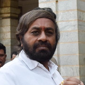 ಅರಣ್ಯದಲ್ಲಿ ದನಕರು, ಮೇಕೆ, ಕುರಿ ಮೇಯಿಸುವುದನ್ನು ನಿಷೇಧಿಸುವಂತೆ ಸಚಿವ ಈಶ್ವರ ಖಂಡ್ರೆ ಸೂಚನೆ..!