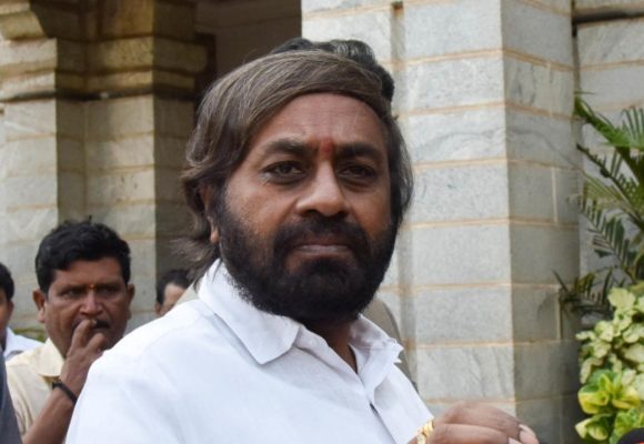 ಅರಣ್ಯದಲ್ಲಿ ದನಕರು, ಮೇಕೆ, ಕುರಿ ಮೇಯಿಸುವುದನ್ನು ನಿಷೇಧಿಸುವಂತೆ ಸಚಿವ ಈಶ್ವರ ಖಂಡ್ರೆ ಸೂಚನೆ..!