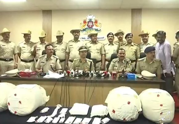 ಡ್ರಗ್ಸ್ ದಂಧೆ ಮಾಡುತಿದ್ದ 9 ದಂಧೆಕೋರರ ಬಂಧನ, 30 ಲಕ್ಷ ಮೌಲ್ಯದ ಮಾದಕ ವಸ್ತುಗಳು ವಶಕ್ಕೆ..!