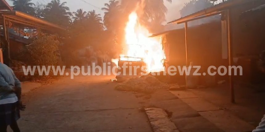 ಹುನಗುಂದದಲ್ಲಿ ಬೆಂಕಿ ಅವಘಡ, ಸಿಲಿಂಡರ ಸ್ಪೋಟಗೊಂಡು ಹೊತ್ತಿಉರಿದ ಆಟೋ ರಿಕ್ಷಾ, ಮನೆಗೂ ಹಾನಿ..! ಹುನಗುಂದದಲ್ಲಿ ಬೆಂಕಿ ಅವಘಡ, ಸಿಲಿಂಡರ ಸ್ಪೋಟಗೊಂಡು ಹೊತ್ತಿಉರಿದ ಆಟೋ ರಿಕ್ಷಾ, ಮನೆಗೂ ಹಾನಿ..!