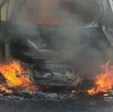 ಹೊನ್ನಾವರದಲ್ಲಿ ಭೀಕರ ಅಗ್ನಿ ದುರಂತ, ಸುಟ್ಟು ಕರಕಲಾದ ಕಾರು, ಕಾರಲ್ಲಿದ್ದ ಇಬ್ಬರು ಸಜೀವ ದಹನ..!