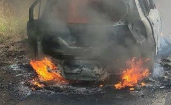 ಹೊನ್ನಾವರದಲ್ಲಿ ಭೀಕರ ಅಗ್ನಿ ದುರಂತ, ಸುಟ್ಟು ಕರಕಲಾದ ಕಾರು, ಕಾರಲ್ಲಿದ್ದ ಇಬ್ಬರು ಸಜೀವ ದಹನ..!