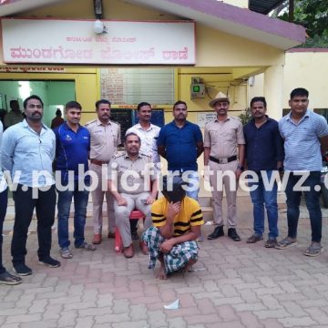 ಮುಂಡಗೋಡ ಪೊಲೀಸರ ಭರ್ಜರಿ ಕಾರ್ಯಾಚರಣೆ, ಹೊರಬೀಡುವಿನಂದು ಕಳ್ಳತನ ಮಾಡಿದ್ದ ಅಂತರ ಜಿಲ್ಲಾ ಮನೆಗಳ್ಳನ ಬಂಧನ..! ಮುಂಡಗೋಡ ಪೊಲೀಸರ ಭರ್ಜರಿ ಕಾರ್ಯಾಚರಣೆ, ಹೊರಬೀಡುವಿನಂದು ಕಳ್ಳತನ ಮಾಡಿದ್ದ ಅಂತರ ಜಿಲ್ಲಾ ಮನೆಗಳ್ಳನ ಬಂಧನ..!