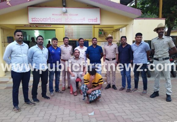 ಮುಂಡಗೋಡ ಪೊಲೀಸರ ಭರ್ಜರಿ ಕಾರ್ಯಾಚರಣೆ, ಹೊರಬೀಡುವಿನಂದು ಕಳ್ಳತನ ಮಾಡಿದ್ದ ಅಂತರ ಜಿಲ್ಲಾ ಮನೆಗಳ್ಳನ ಬಂಧನ..!