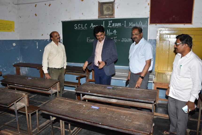 ಇಂದಿನಿಂದ SSLC ಪರೀಕ್ಷೆ : ಬೆಳಗಾವಿ ವಿಭಾಗದಿಂದ 2,52,262 ವಿದ್ಯಾರ್ಥಿಗಳು, ಶಿರಸಿ-10172, ಕಾರವಾರ 9706 ವಿದ್ಯಾರ್ಥಿಗಳು..!