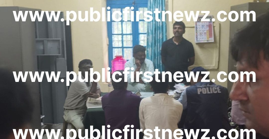 ಮುಂಡಗೋಡಿನಲ್ಲಿ ಮತ್ತೊಂದು ಲೋಕಾ ದಾಳಿ, ಲಂಚ ಪಡೆಯುತ್ತಿದ್ದ ಕಂದಾಯ ನಿರೀಕ್ಷಕ (RI)ಲೋಕಾ ಬಲೆಗೆ..! ಮುಂಡಗೋಡಿನಲ್ಲಿ ಮತ್ತೊಂದು ಲೋಕಾ ದಾಳಿ, ಲಂಚ ಪಡೆಯುತ್ತಿದ್ದ ಕಂದಾಯ ನಿರೀಕ್ಷಕ (RI)ಲೋಕಾ ಬಲೆಗೆ..!